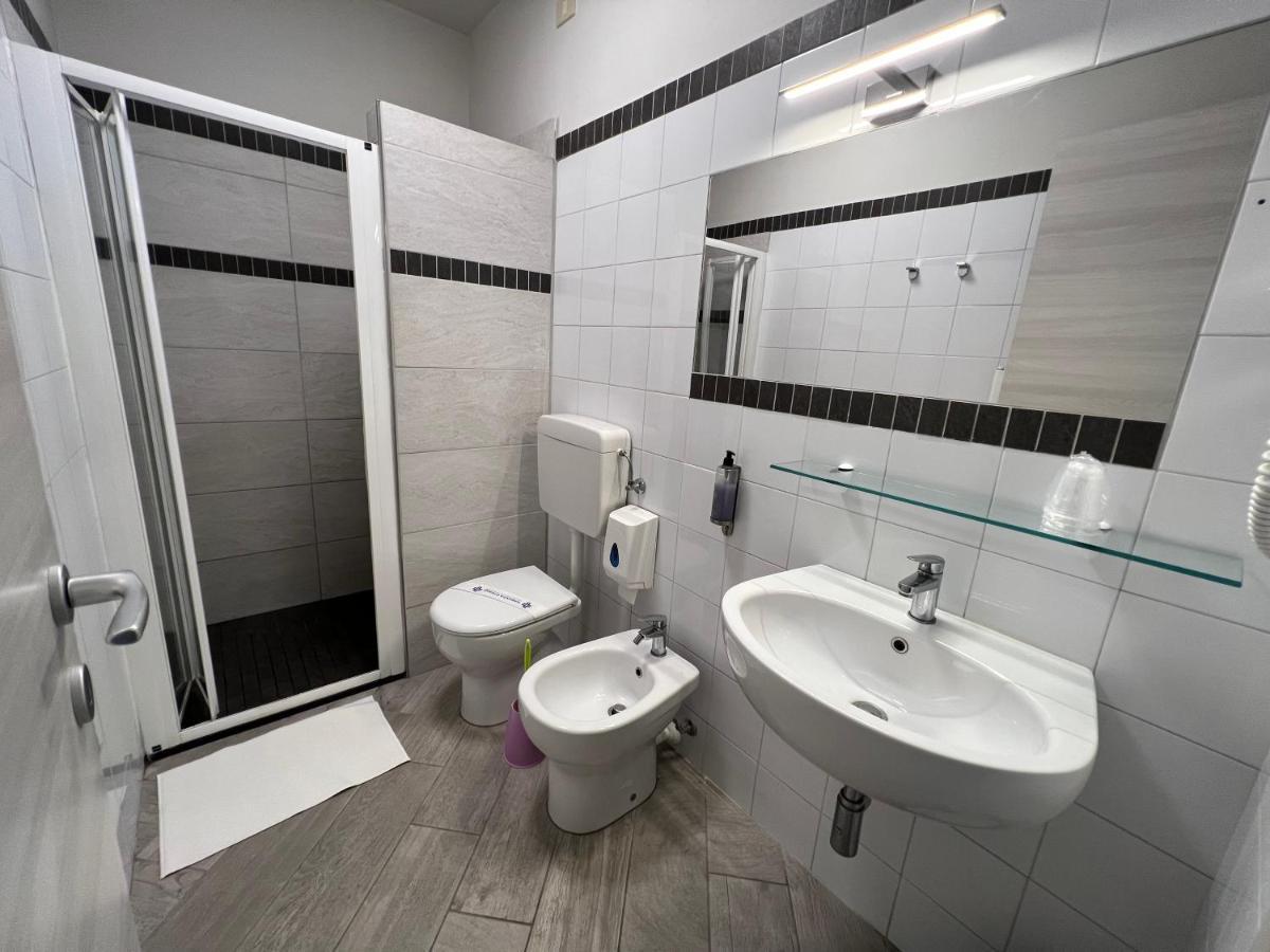 Hotel Locanda Rosy Κατόλικα Εξωτερικό φωτογραφία