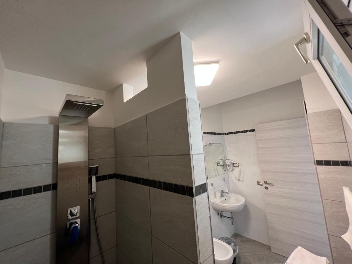 Hotel Locanda Rosy Κατόλικα Εξωτερικό φωτογραφία