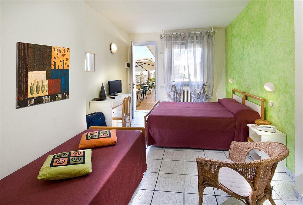 Hotel Locanda Rosy Κατόλικα Εξωτερικό φωτογραφία