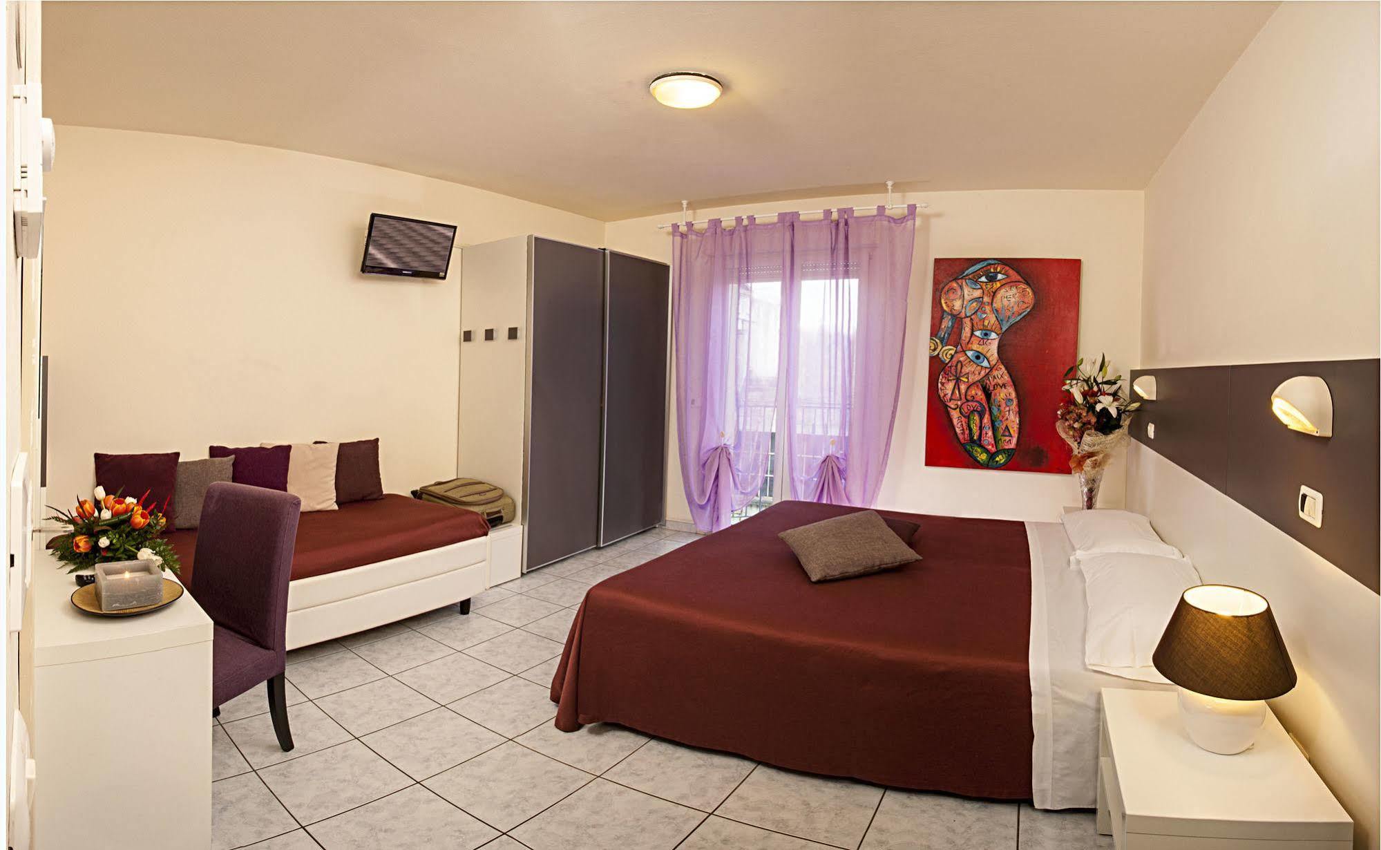 Hotel Locanda Rosy Κατόλικα Εξωτερικό φωτογραφία