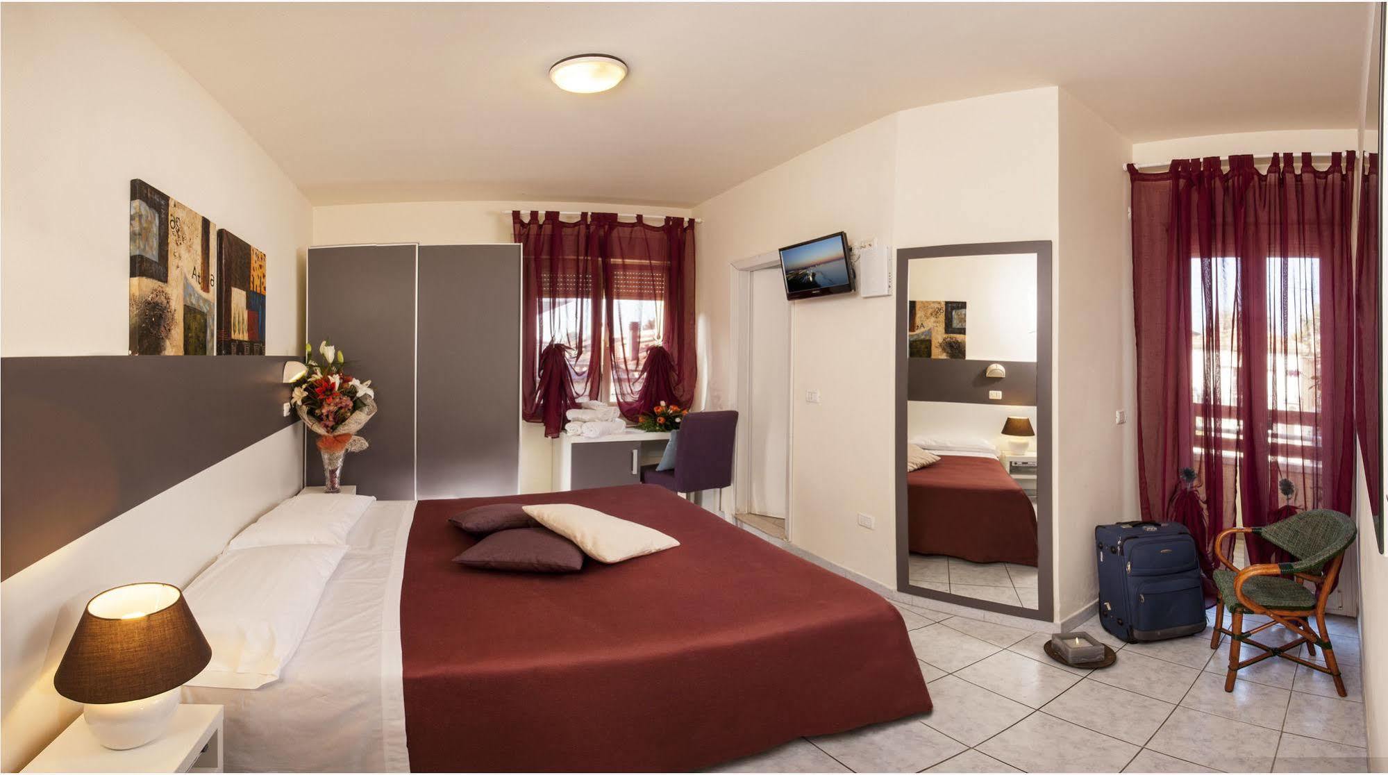 Hotel Locanda Rosy Κατόλικα Εξωτερικό φωτογραφία
